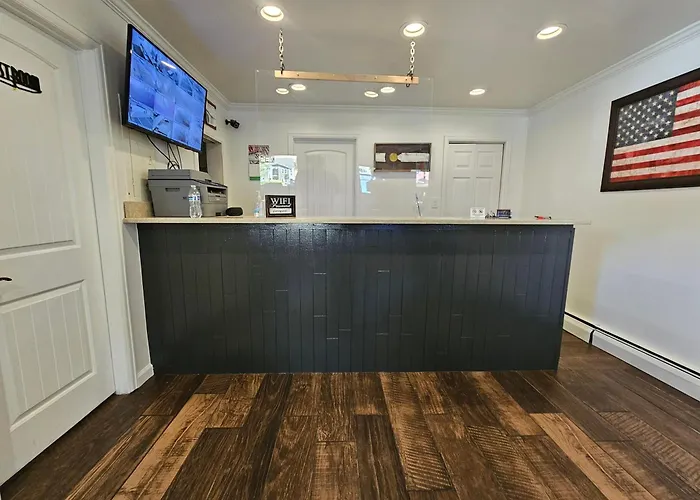 H&H Motor Lodge